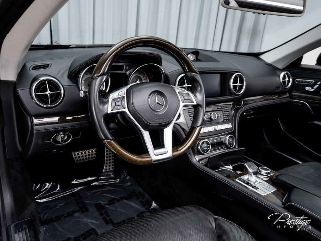 2015 Mercedes-Benz Sl-Class SL 550 ROADSTER 4.7L V8 TURBO North Miami Beach FL