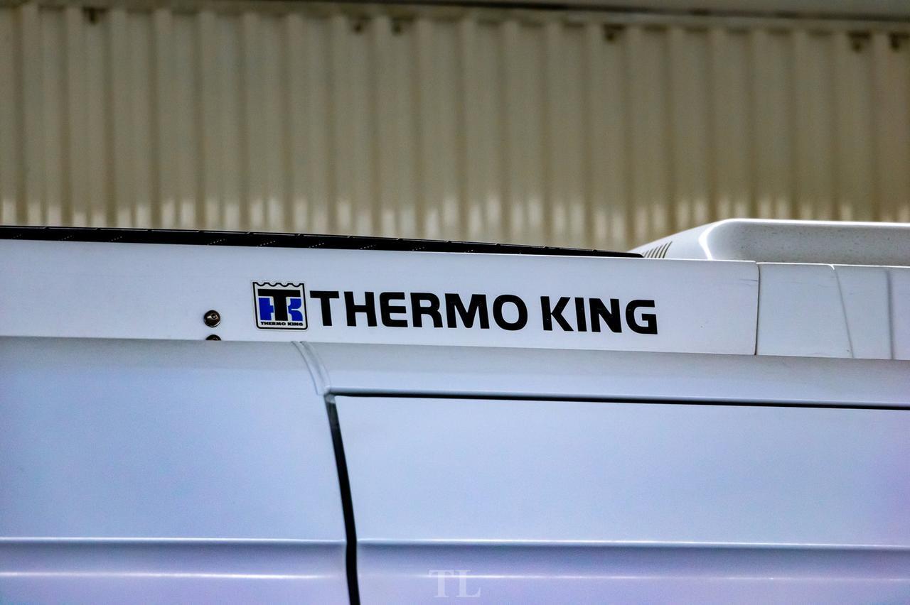 2015 Mercedes-Benz Sprinter 2500 Cargo Van with Reefer BCam Diesel Red Deer AB