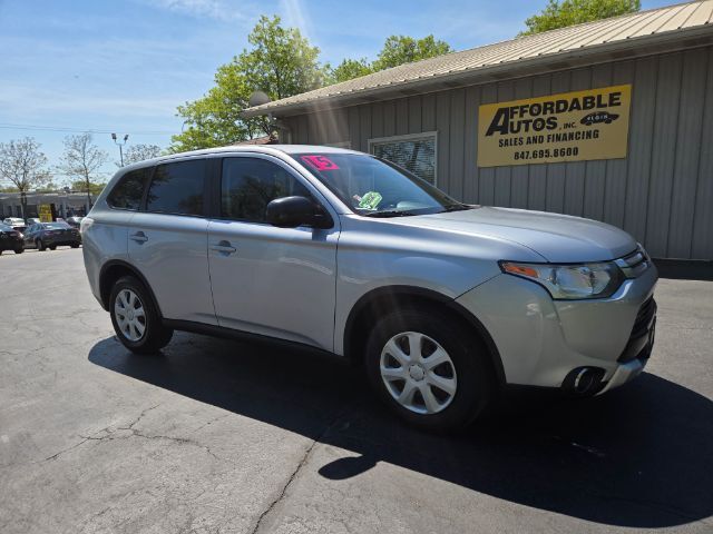 2015 Mitsubishi Outlander ES 2WD