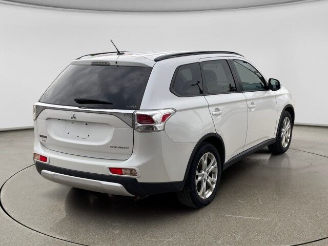 2015 Mitsubishi Outlander SE Cleveland OH