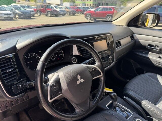 2015 Mitsubishi Outlander SE North Versailles PA