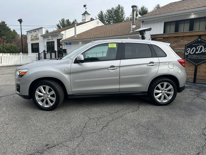 2015 Mitsubishi Outlander Sport ES photo 3