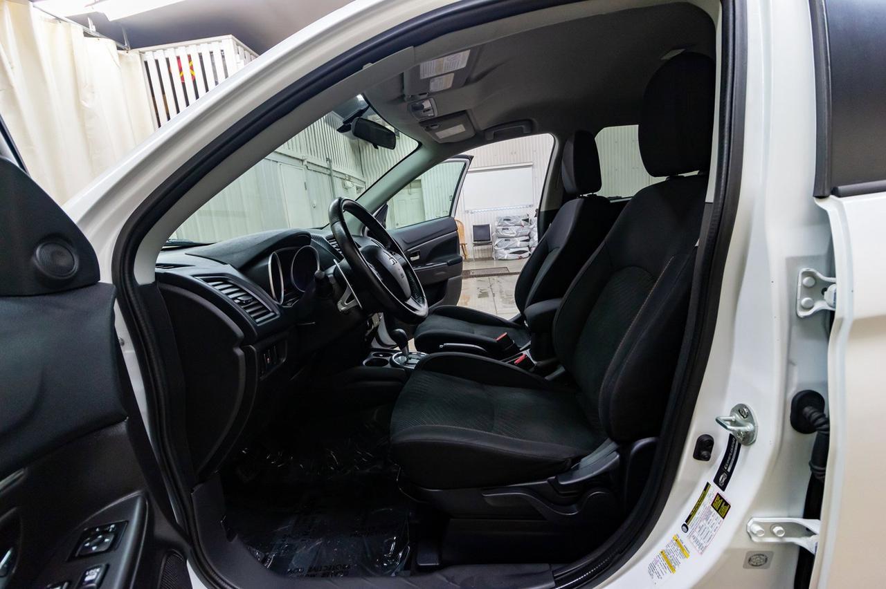 2015 Mitsubishi RVR AWD SE Limited Red Deer AB