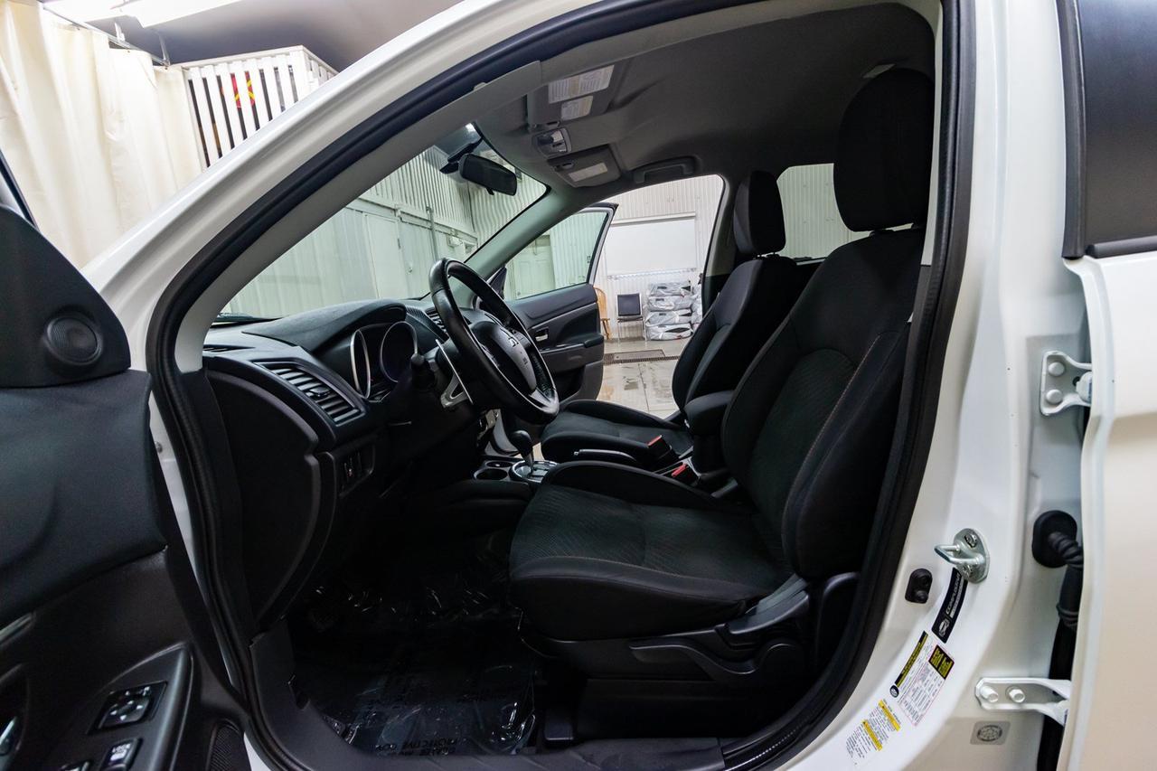 2015 Mitsubishi RVR AWD SE Limited Red Deer AB