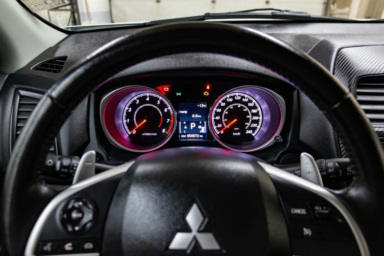 2015 Mitsubishi RVR AWD SE Limited Red Deer AB