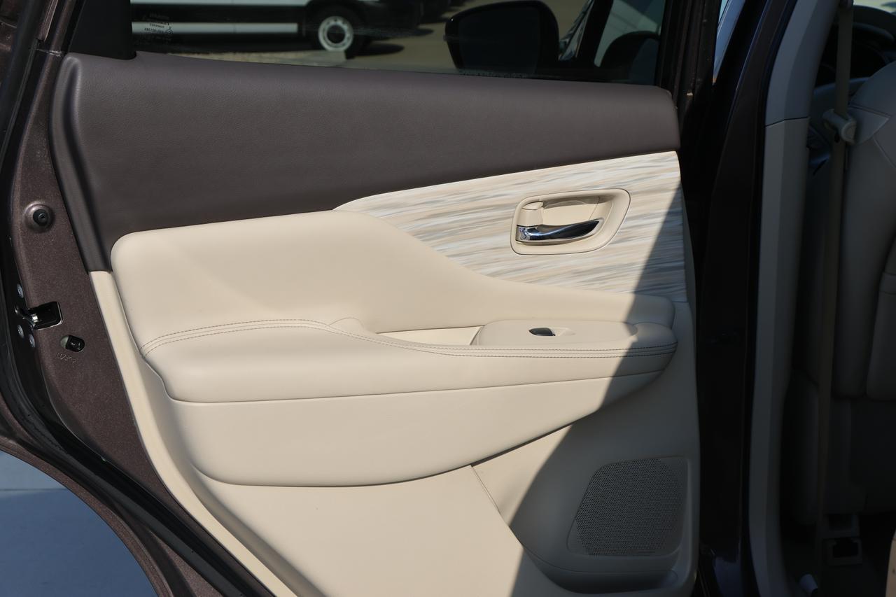 2015 NISSAN MURANO S Houston TX