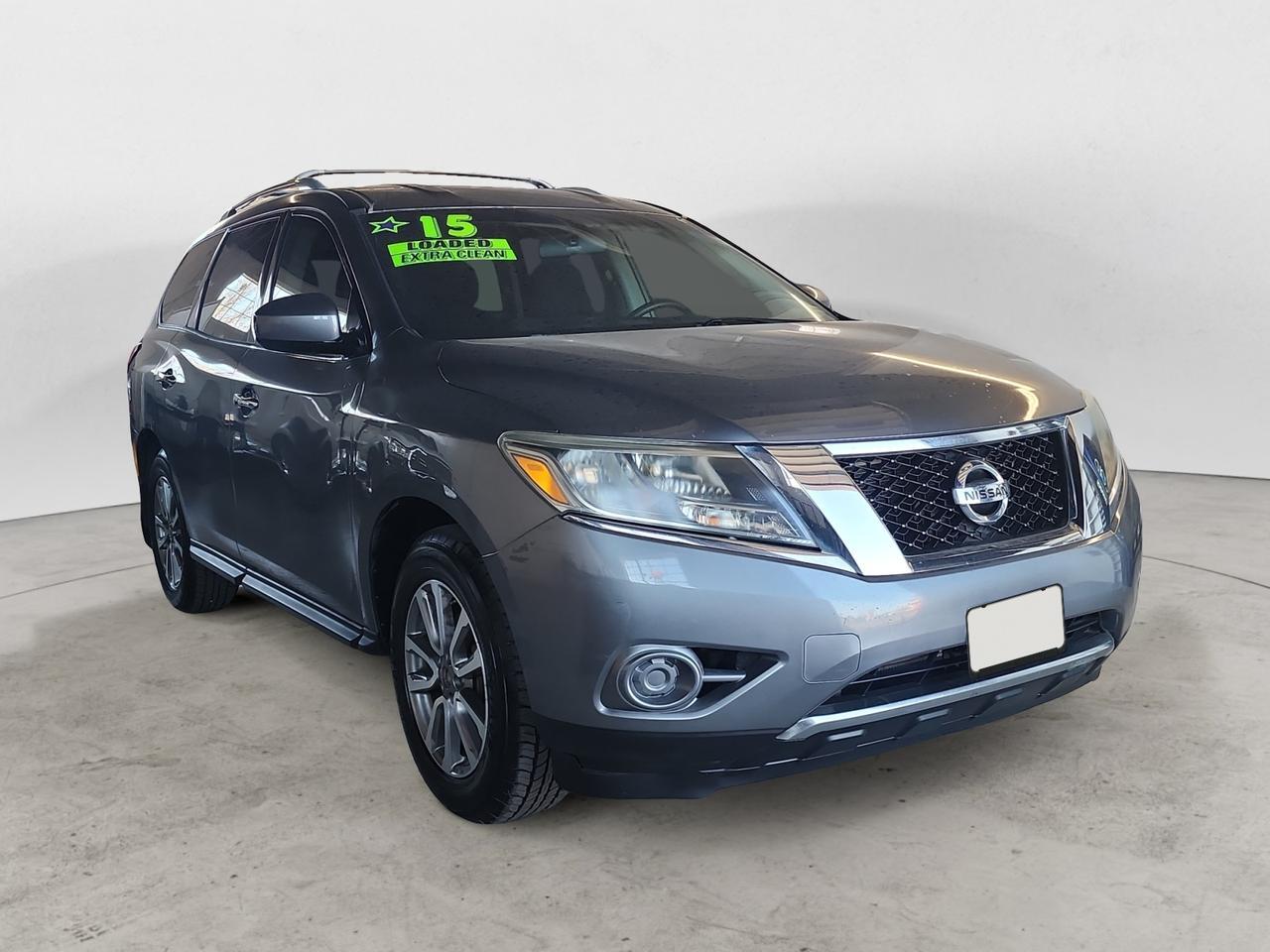 2015 Nissan Pathfinder S's photo