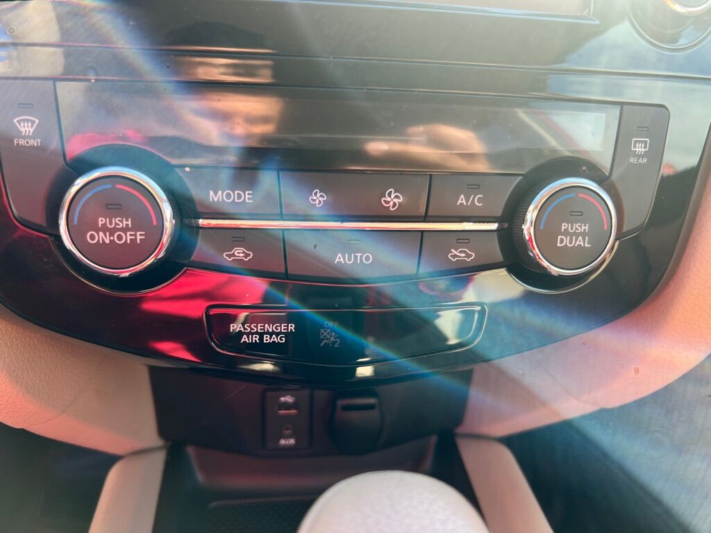 2015 NISSAN ROGUE S Des Moines WA