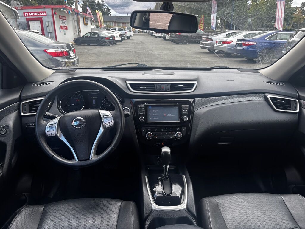 2015 NISSAN ROGUE
