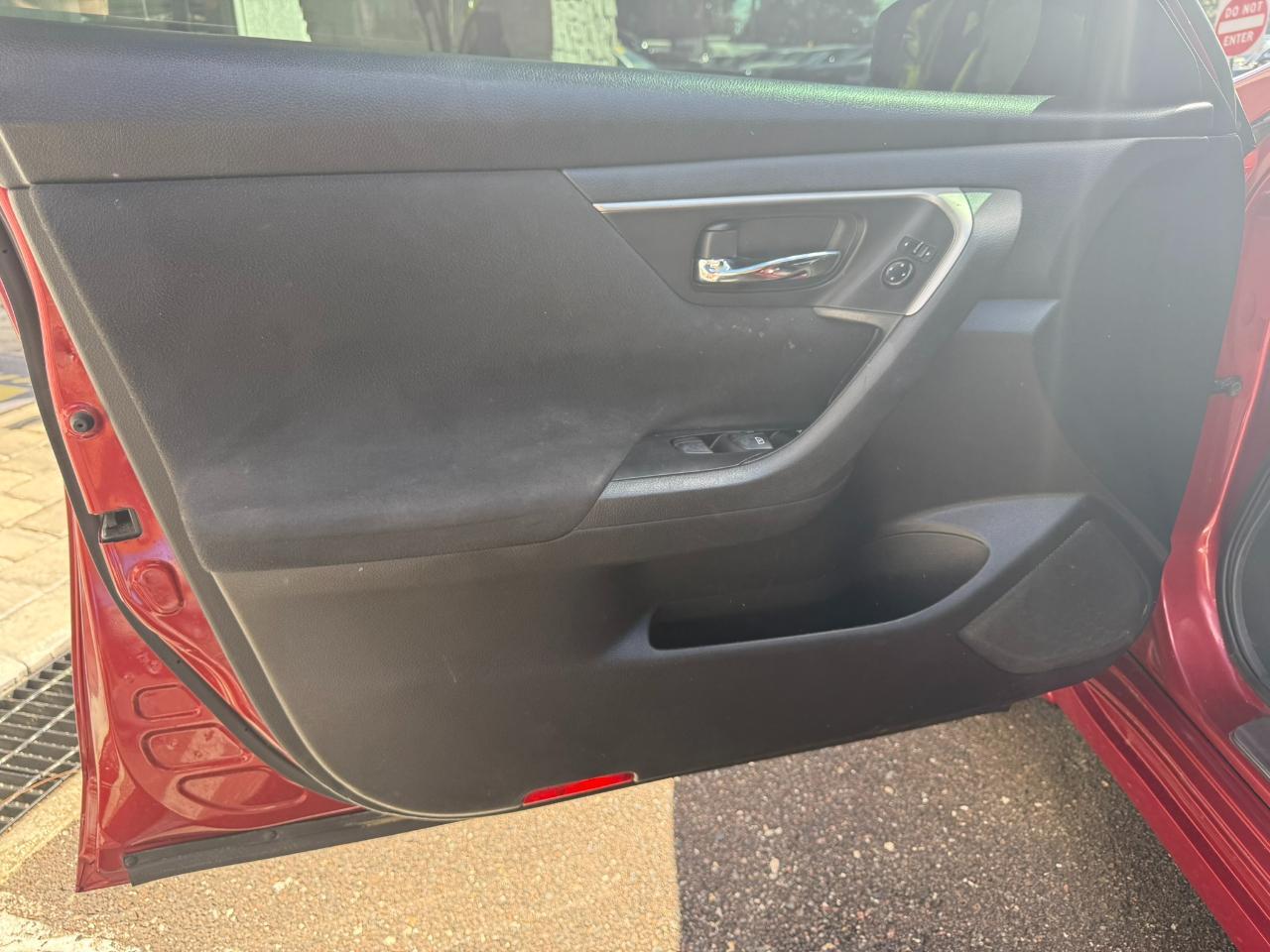 2015 Nissan Altima 4dr Sdn I4 2.5 SV Jacksonville FL