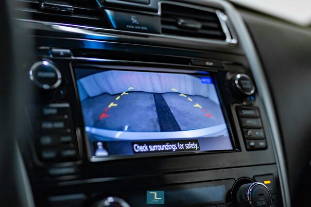 2015 Nissan Altima SL Leather Roof Nav BCam Red Deer AB