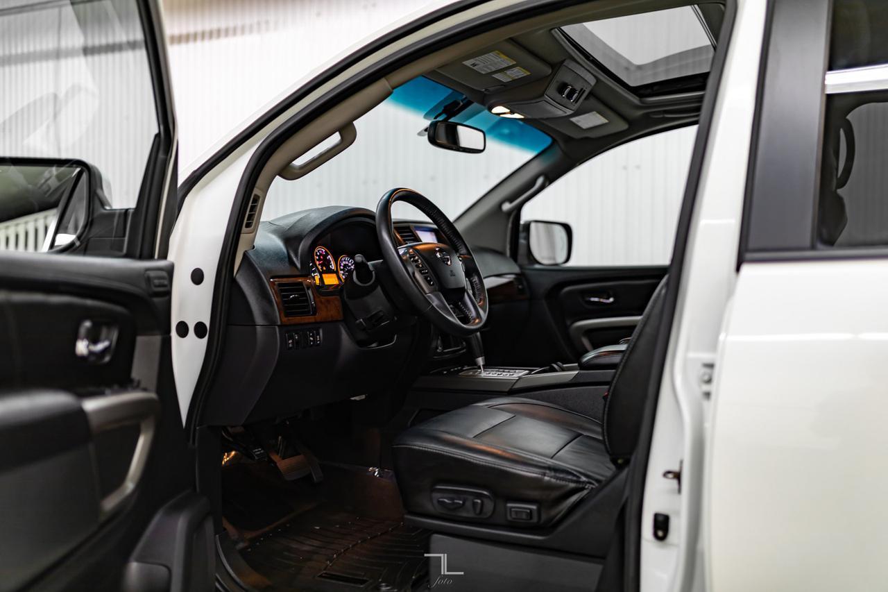 2015 Nissan Armada AW Platinum Leather Roof Nav TV's Red Deer AB