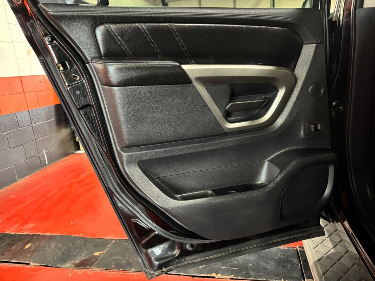 2015 Nissan Armada SL Franklin OH