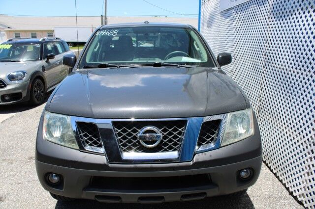 2015 Nissan Frontier 2WD CREW CAB AUTO SV