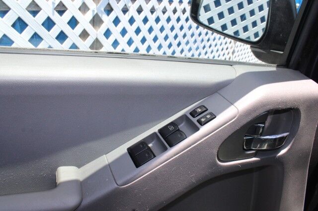 2015 Nissan Frontier 2WD CREW CAB AUTO SV Melbourne FL