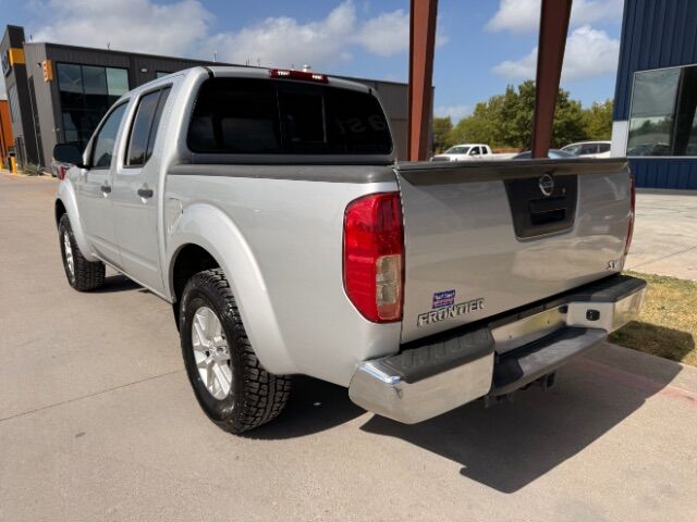 2015 Nissan Frontier S Crew Cab 5AT 2WD
