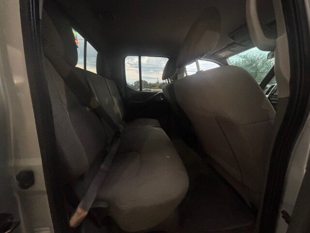 2015 Nissan Frontier S Crew Cab 5AT 2WD Round Rock TX