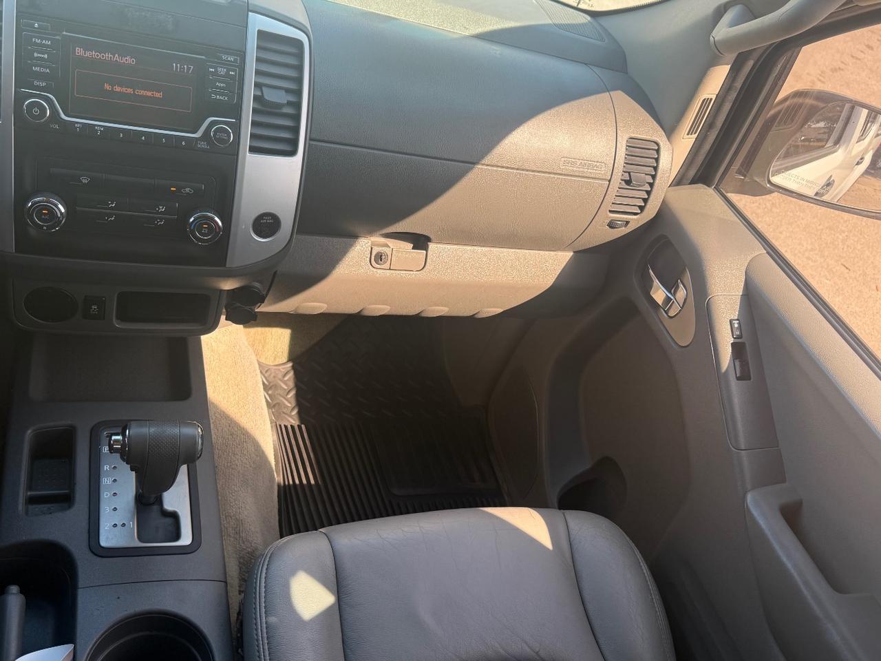 2015 Nissan Frontier SL Crew Cab 5AT 2WD Austin TX