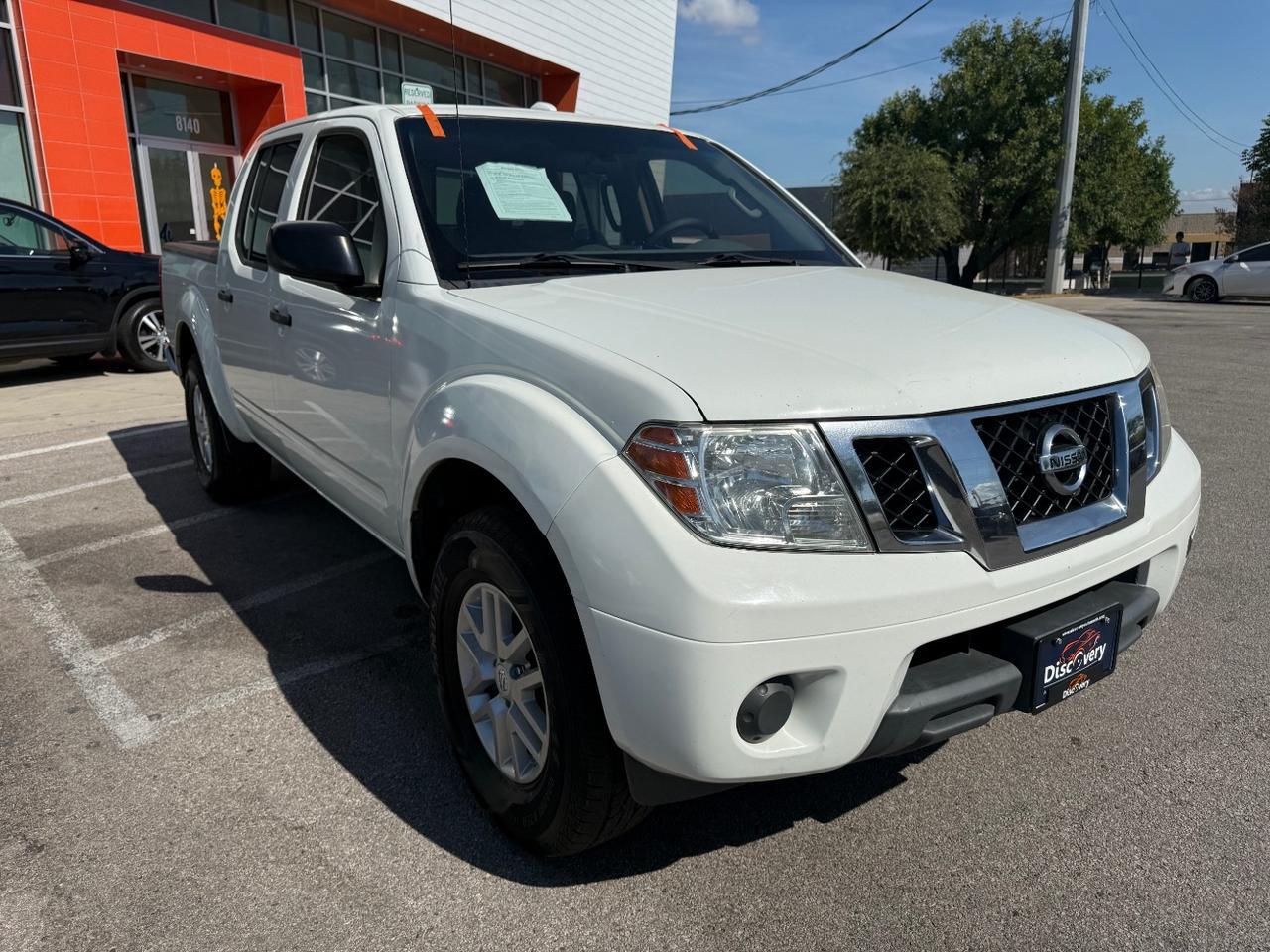 2015 Nissan Frontier SL Crew Cab 5AT 2WD Austin TX