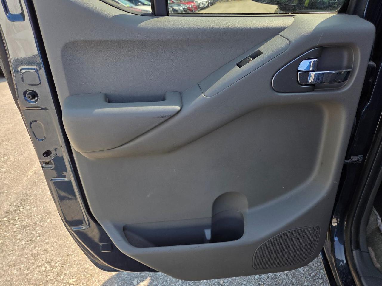 2015 Nissan Frontier SV Charlton MA