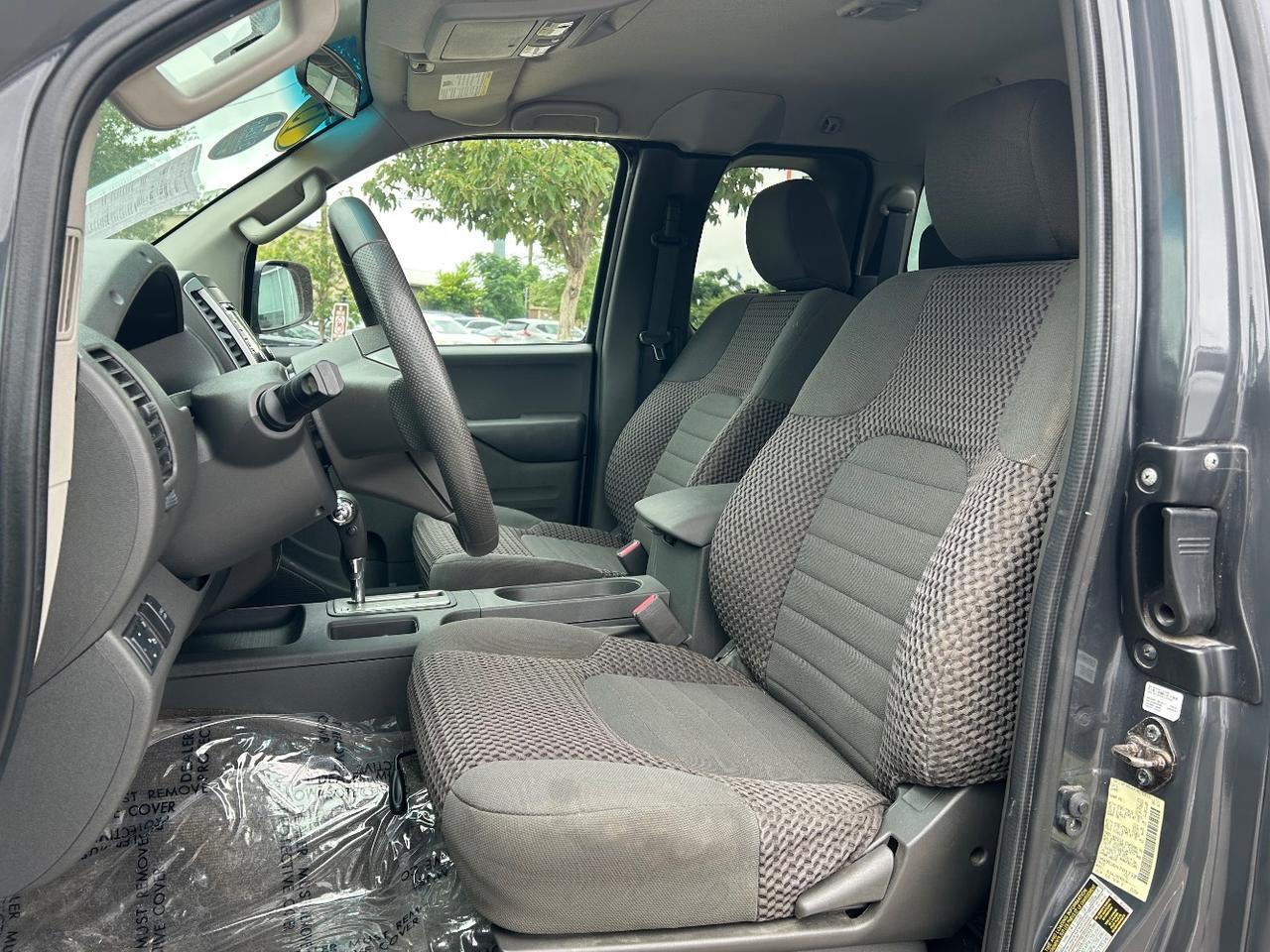 2015 Nissan Frontier SV King Cab 6MT 2WD Austin TX