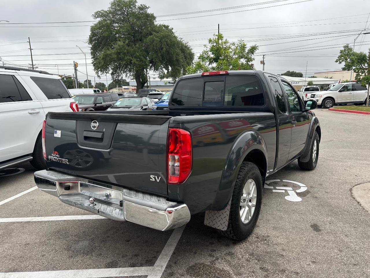 2015 Nissan Frontier SV King Cab 6MT 2WD Austin TX