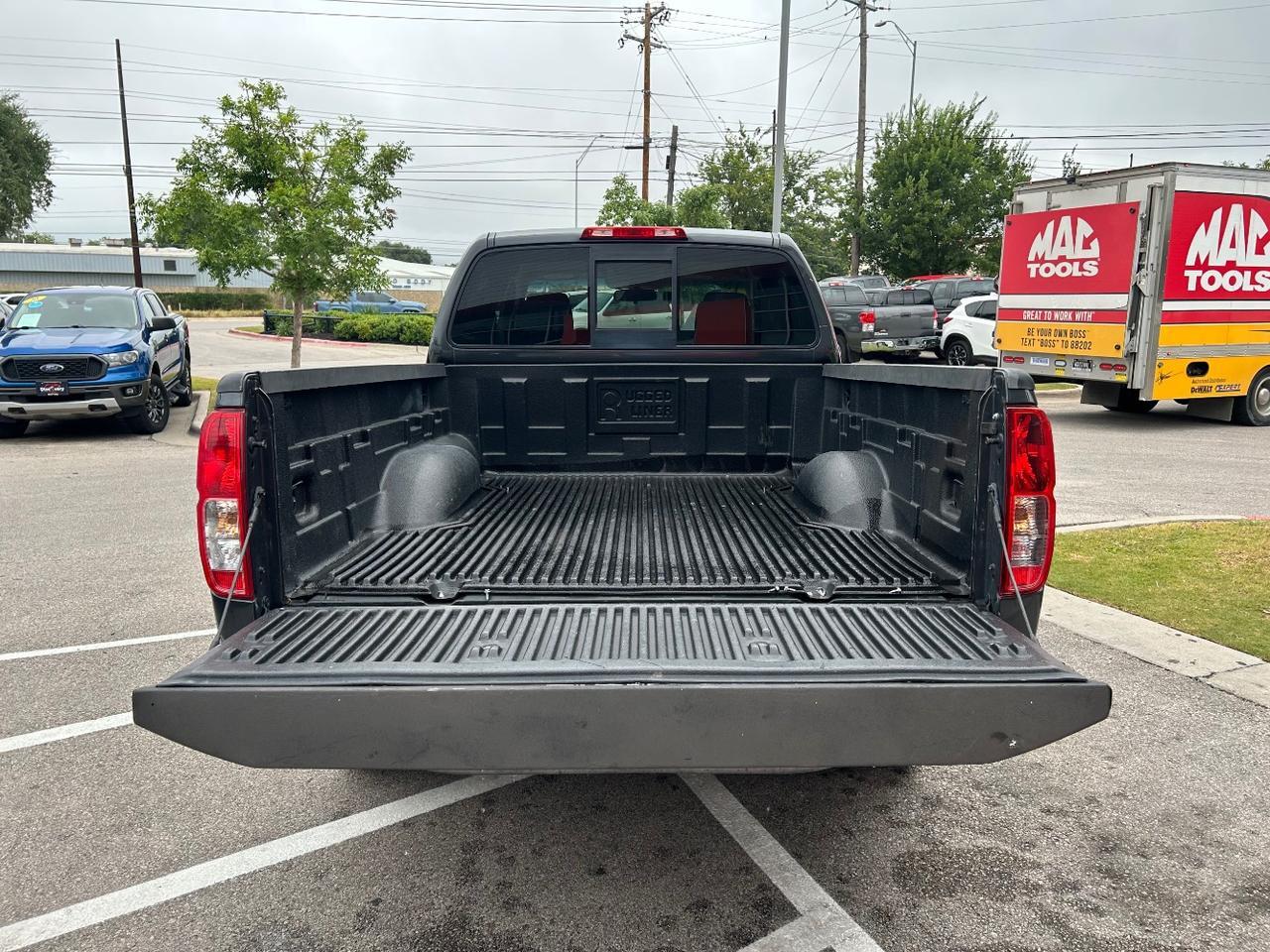 2015 Nissan Frontier SV King Cab 6MT 2WD Austin TX