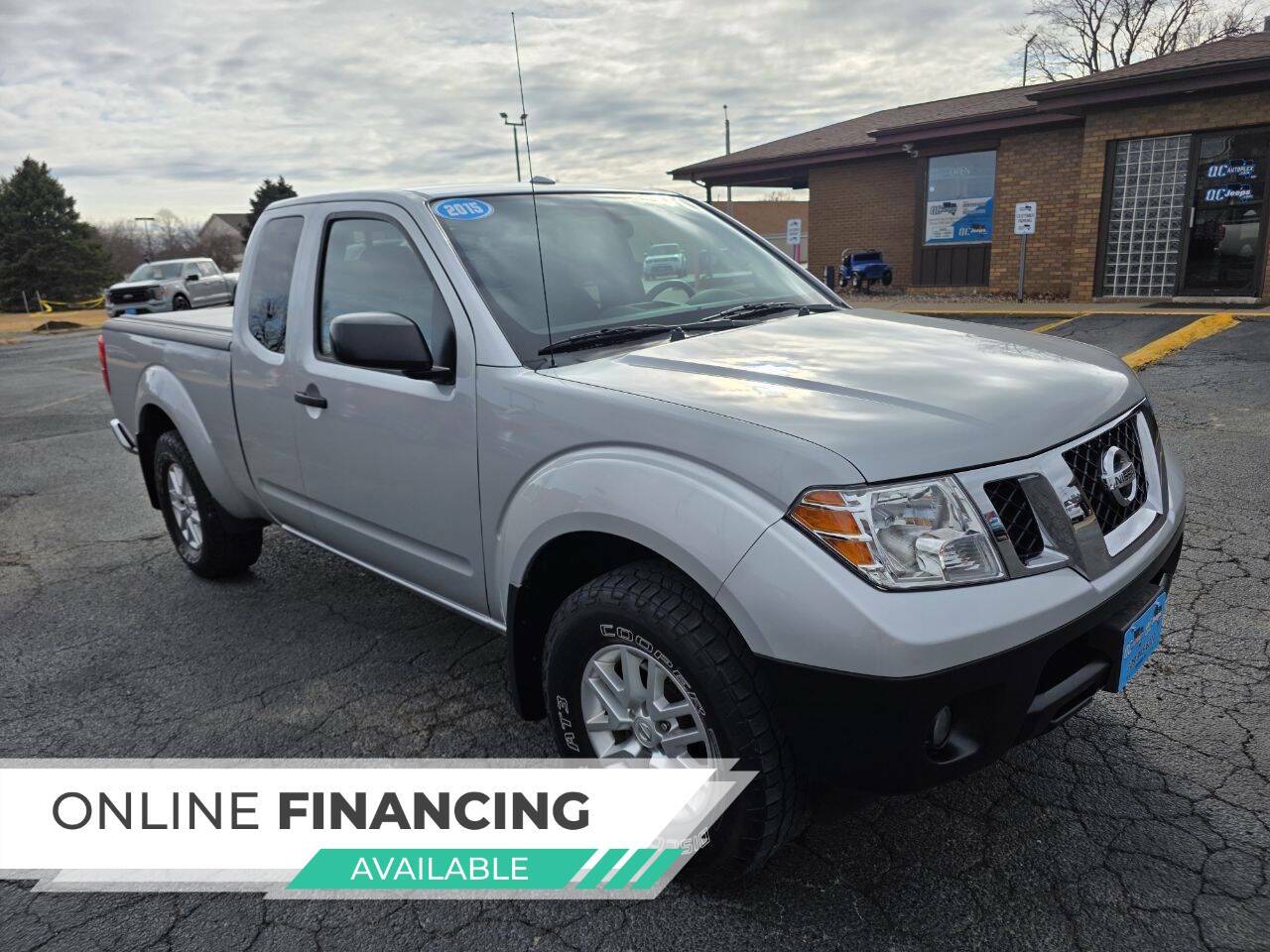 2015 Nissan Frontier SV V6 4x4 4dr King Cab 6.1 ft. SB Pickup 5A