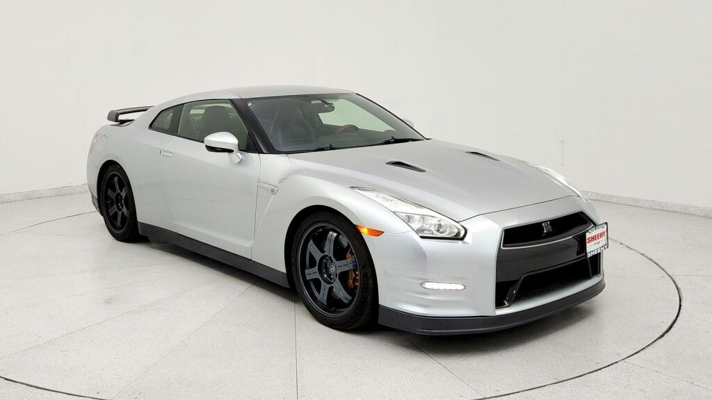 2015 Nissan GT-R Black Edition