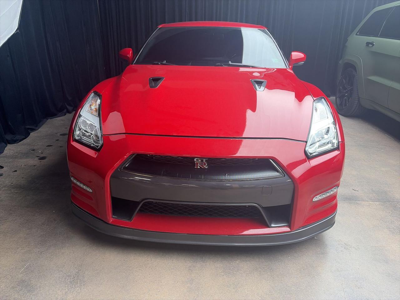 2015 Nissan GT-R Premium