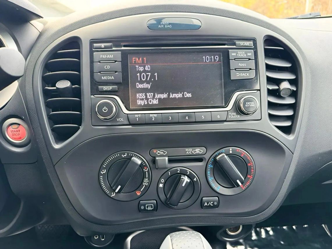 2015 Nissan JUKE S Sport Utility 4D Cincinnati OH