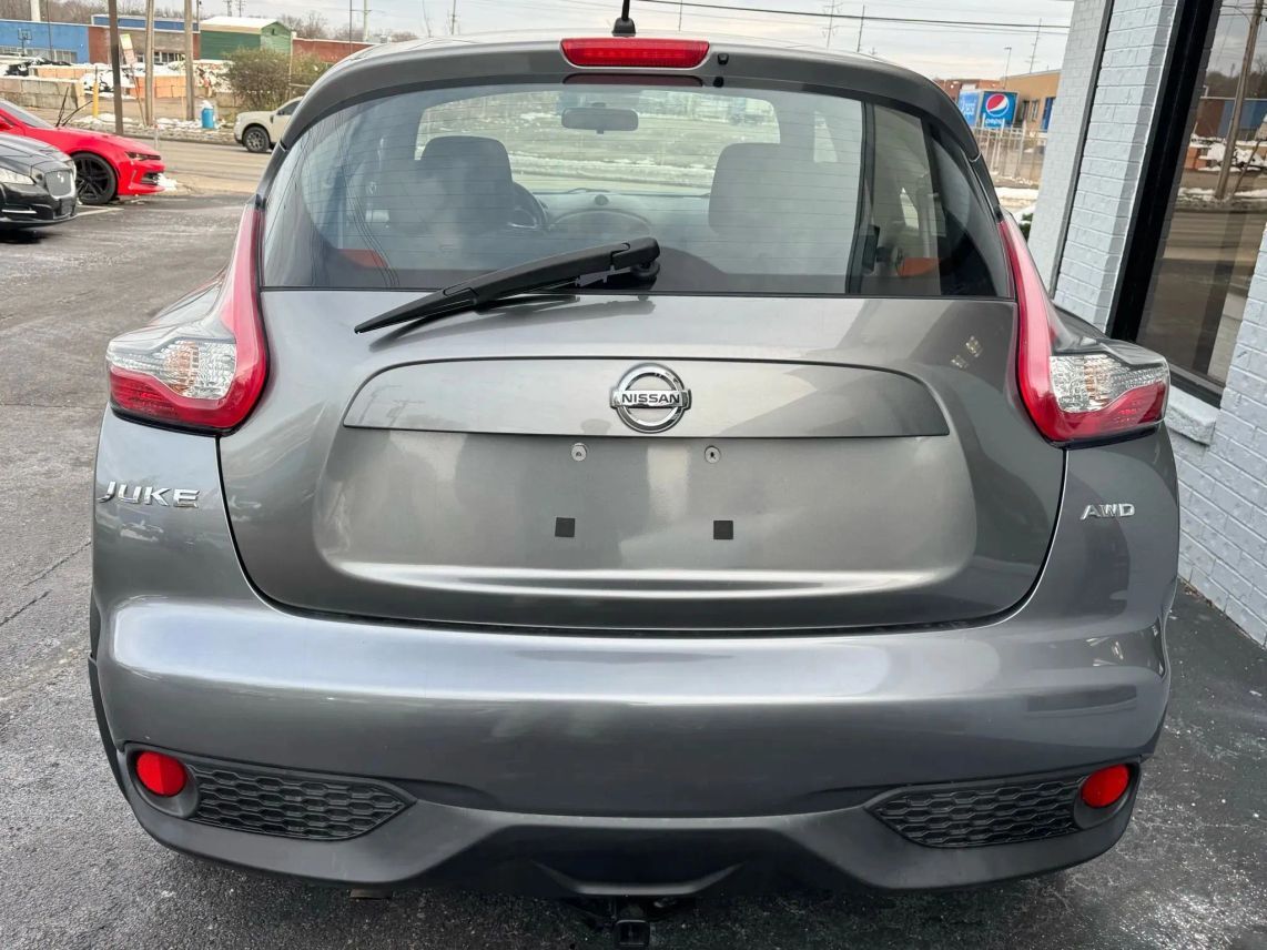 2015 Nissan JUKE S Sport Utility 4D Cincinnati OH