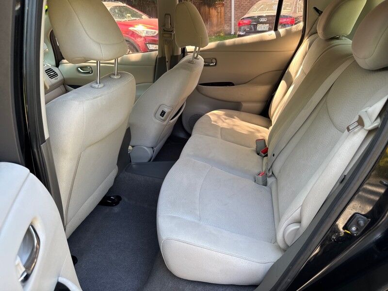 2015 Nissan LEAF 4dr HB SV *Ltd Avail* Arlington VA