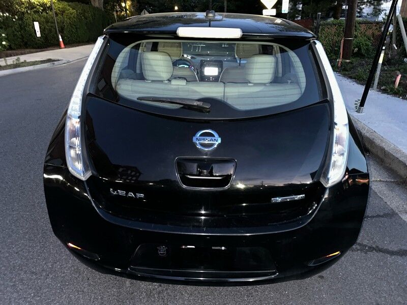 2015 Nissan LEAF 4dr HB SV *Ltd Avail* Arlington VA