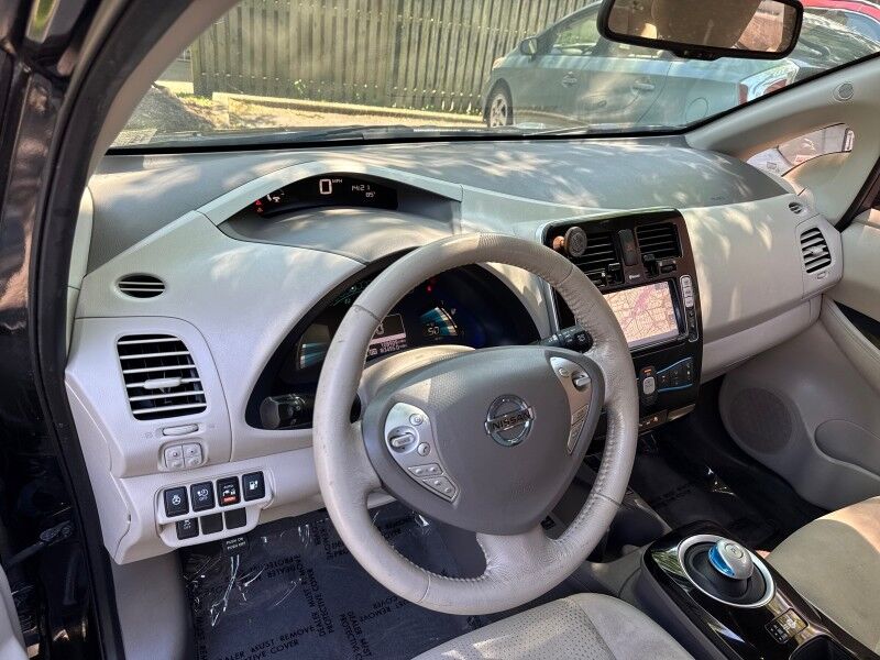 2015 Nissan LEAF 4dr HB SV *Ltd Avail* Arlington VA
