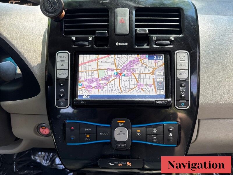 2015 Nissan LEAF 4dr HB SV *Ltd Avail* Arlington VA