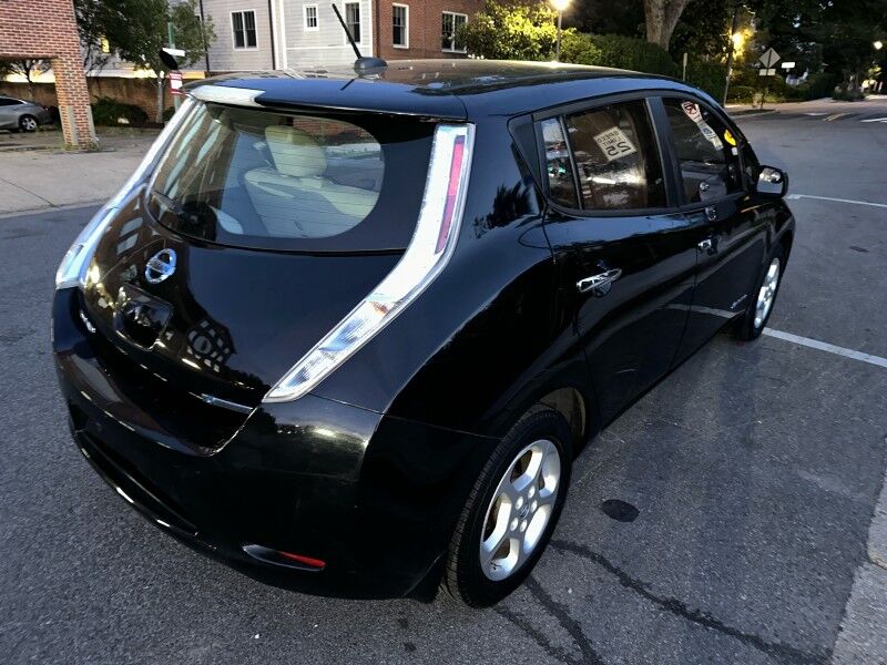 2015 Nissan LEAF 4dr HB SV *Ltd Avail* Arlington VA
