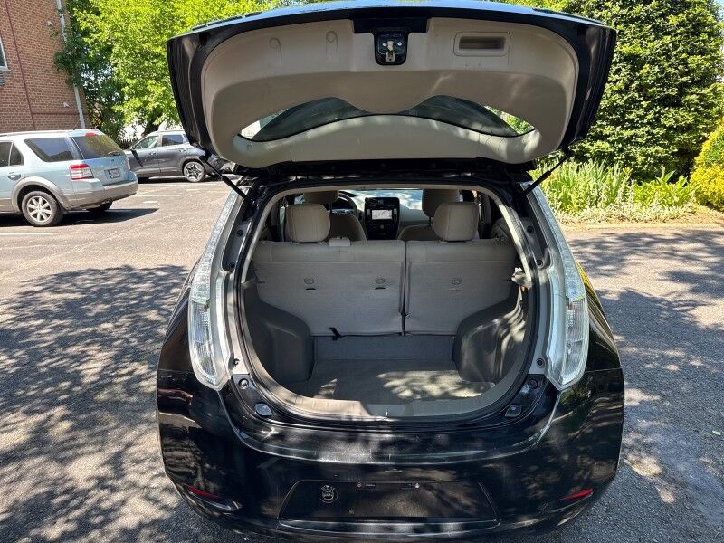 2015 Nissan LEAF 4dr HB SV *Ltd Avail* Arlington VA