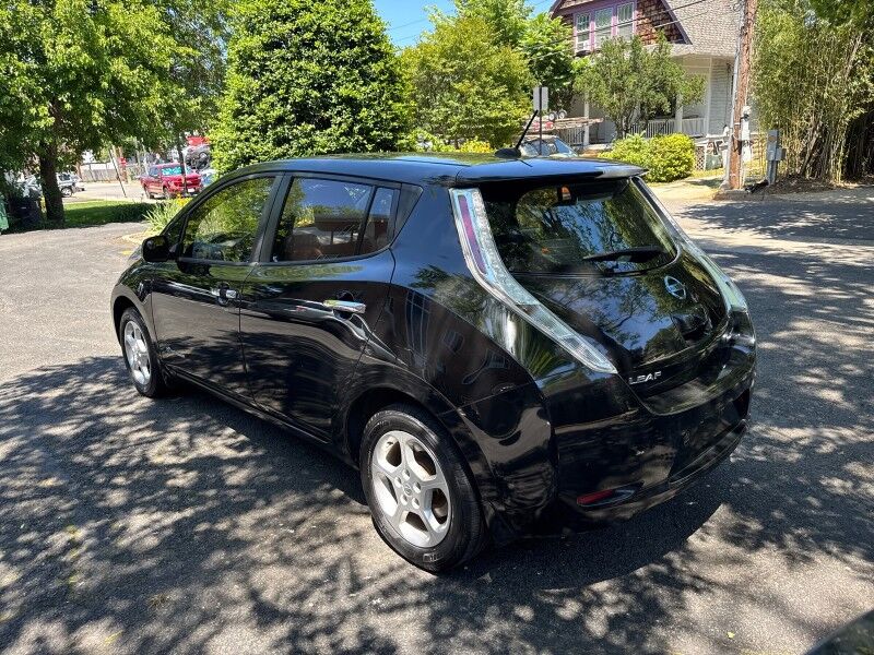 2015 Nissan LEAF 4dr HB SV *Ltd Avail* Arlington VA