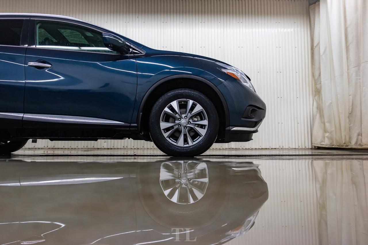 2015 Nissan Murano AWD SL Leather Roof Nav BCam Red Deer AB