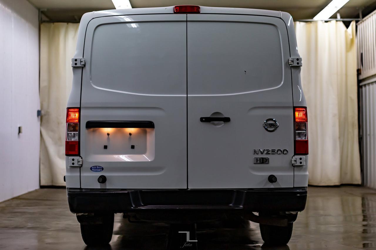 2015 Nissan NV 2500 SV Cargo Van Red Deer AB