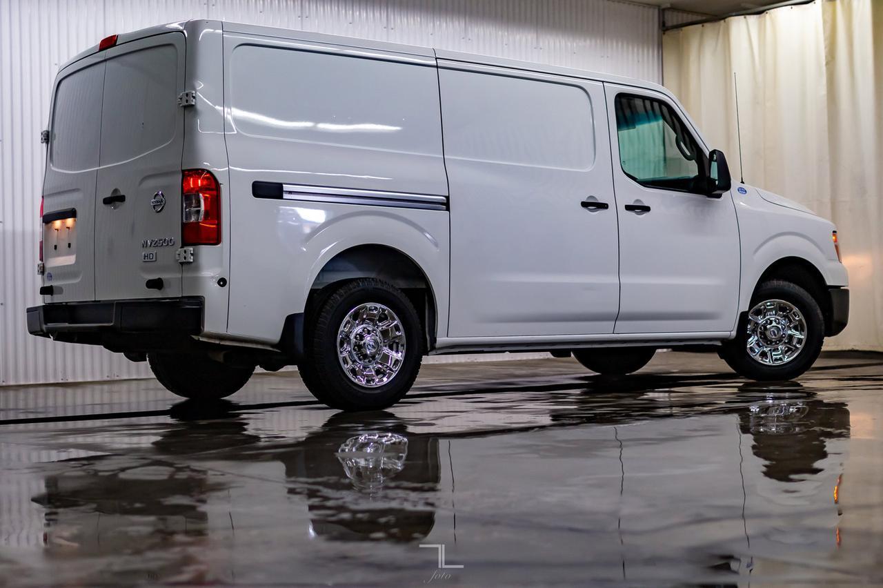 2015 Nissan NV 2500 SV Cargo Van Red Deer AB