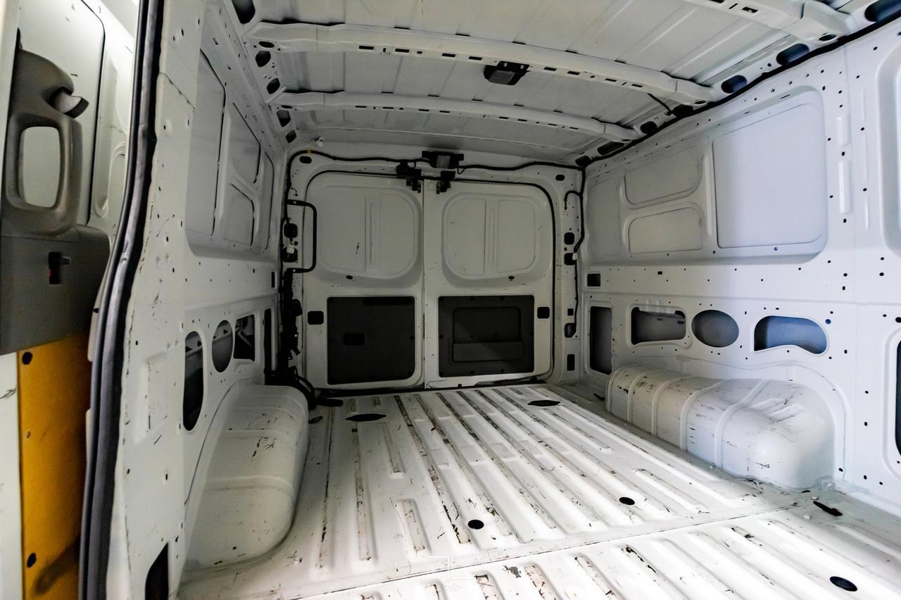 2015 Nissan NV 2500 SV Cargo Van Red Deer AB