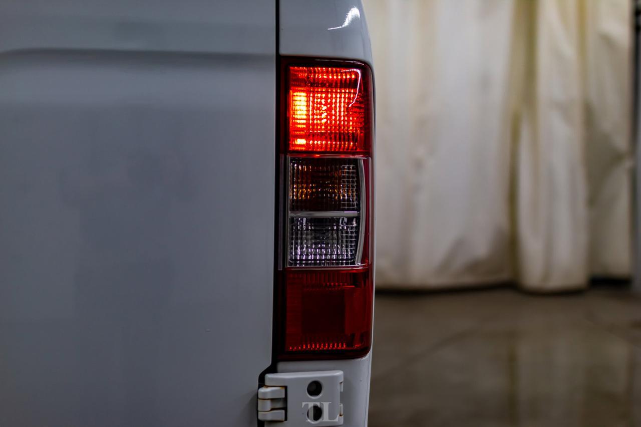 2015 Nissan NV 2500 SV High Roof Nav BCam Red Deer AB