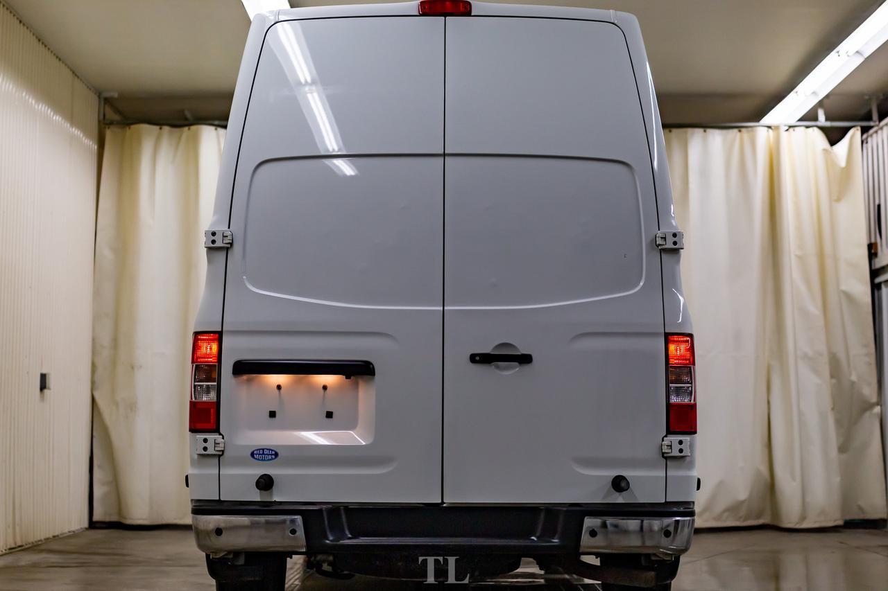 2015 Nissan NV 2500 SV High Roof Nav BCam Red Deer AB