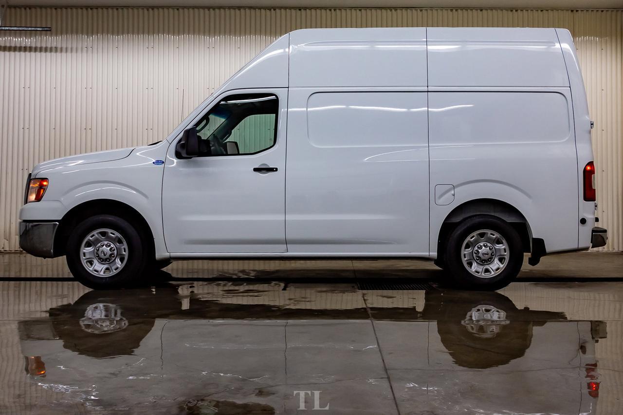 2015 Nissan NV 2500 SV High Roof Nav BCam Red Deer AB