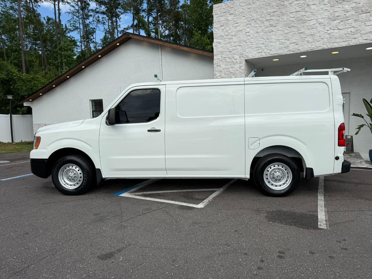 2015 Nissan NV Standard Roof 2500 V6 S