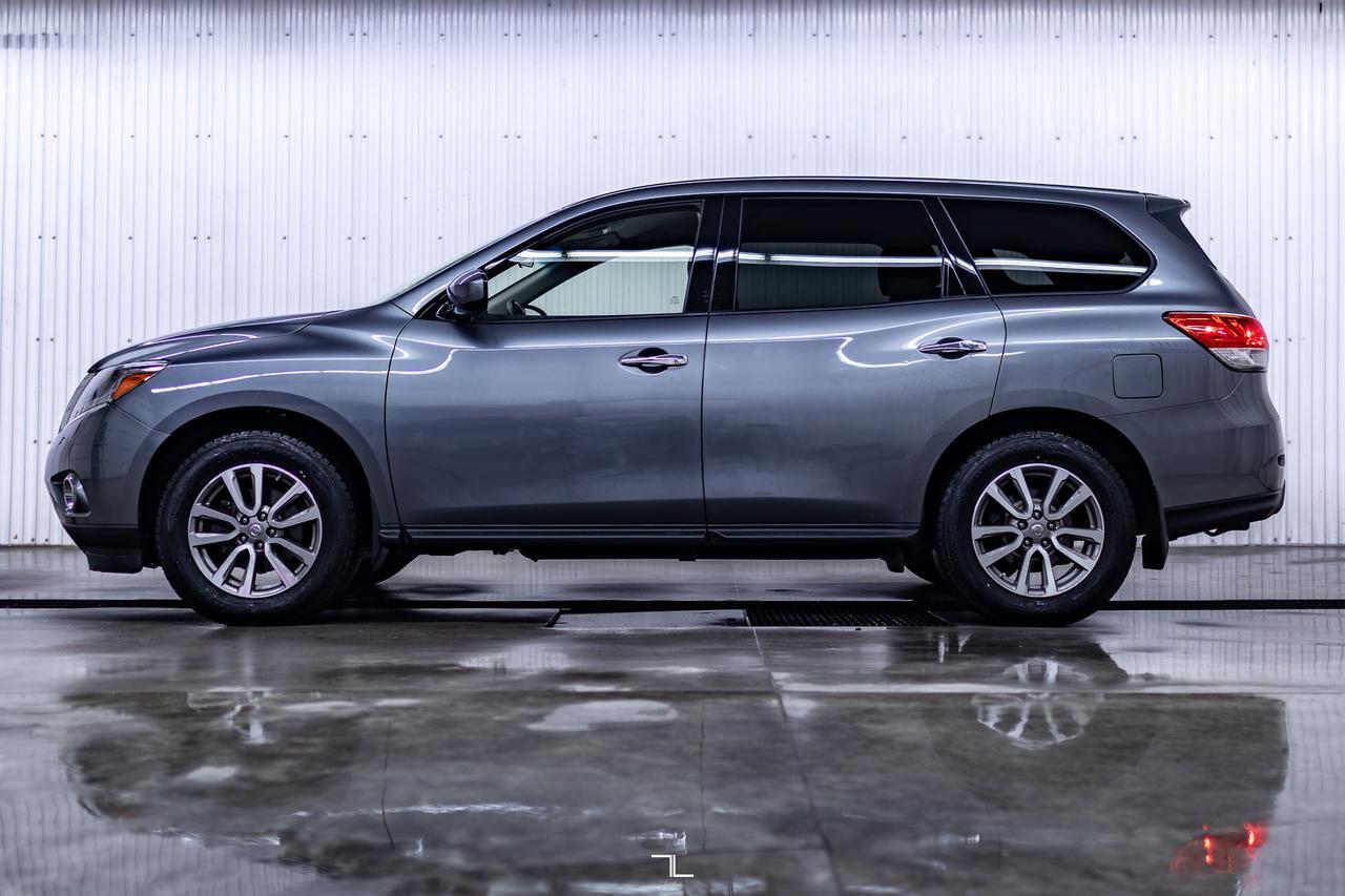 2015 Nissan Pathfinder AWD S 7 Passenger Red Deer AB