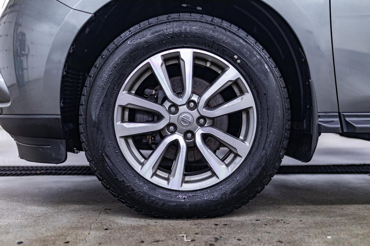 2015 Nissan Pathfinder AWD S 7 Passenger Red Deer AB