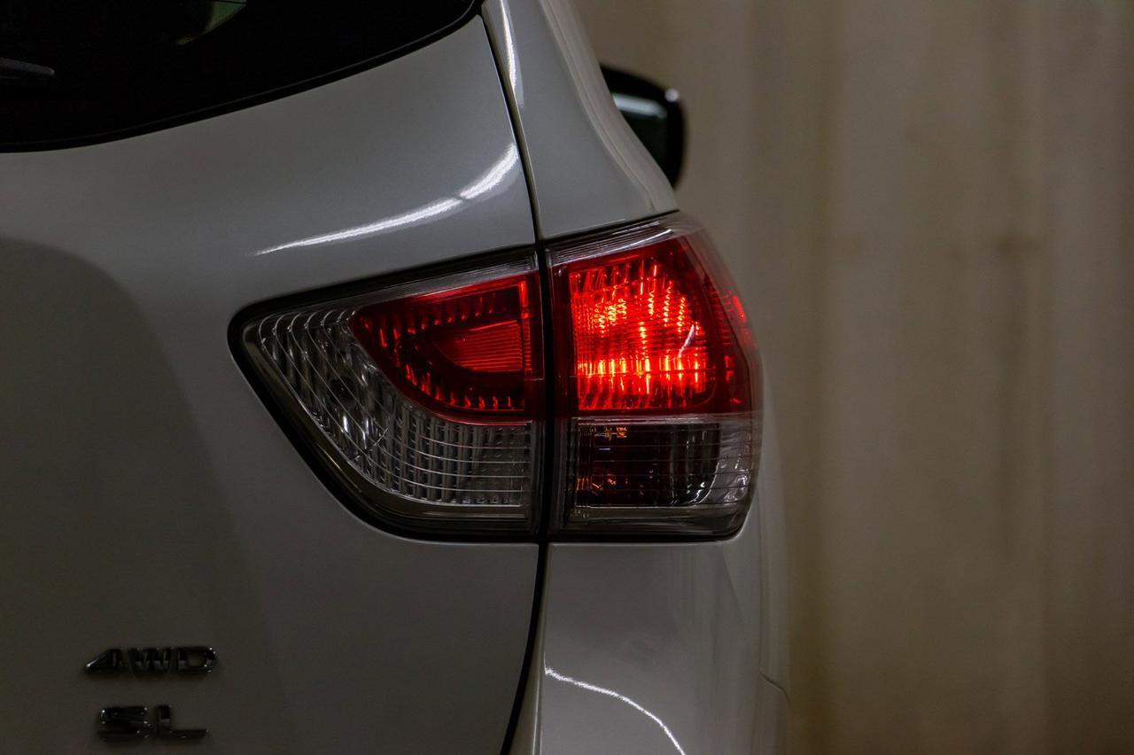 2015 Nissan Pathfinder AWD SL Leather Roof Nav Red Deer AB